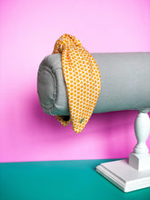 Load image into Gallery viewer, KNOTTY - Sweet Honeycomb