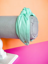 Load image into Gallery viewer, KNOTTY - Thin Mint