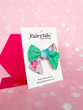 Load image into Gallery viewer, Lily Bow - Topsy Turvy