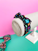 Load image into Gallery viewer, CLASSIC - Laugh Floor