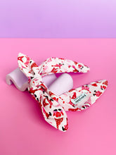 Load image into Gallery viewer, RIVETER - Gnomeo & Juliet