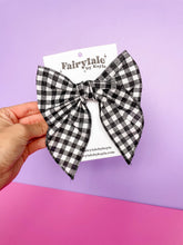 Load image into Gallery viewer, Darling Bow (XL)- Black Picnic
